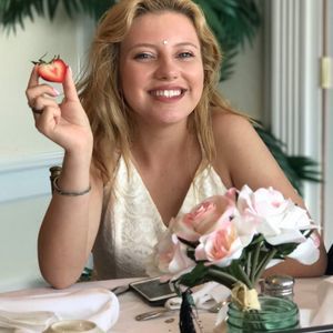 Meet your Posher, Maria